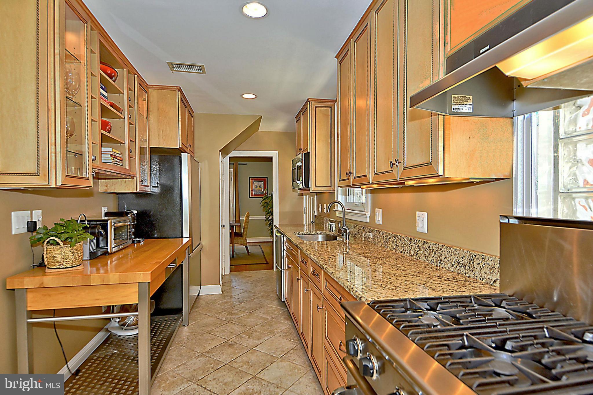 6428 Barnaby Street Northwest Washington, DC 20015 - Photo 12 of 30 Gourmet Kitchen