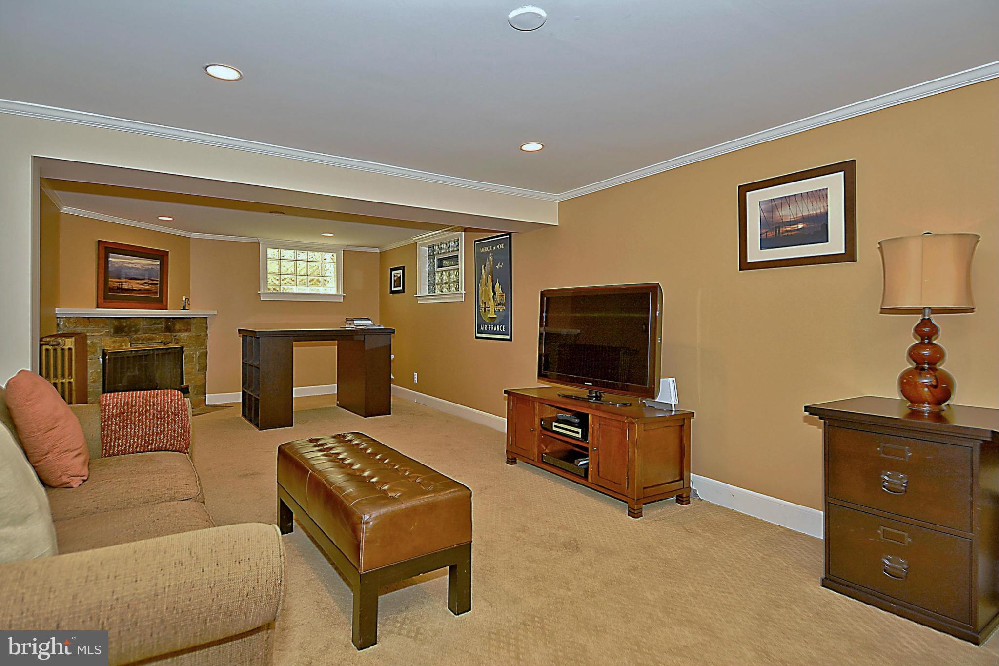 6428 Barnaby Street Northwest Washington, DC 20015 - Photo 25 of 30 Family Room adjoins Den /Office w fireplace