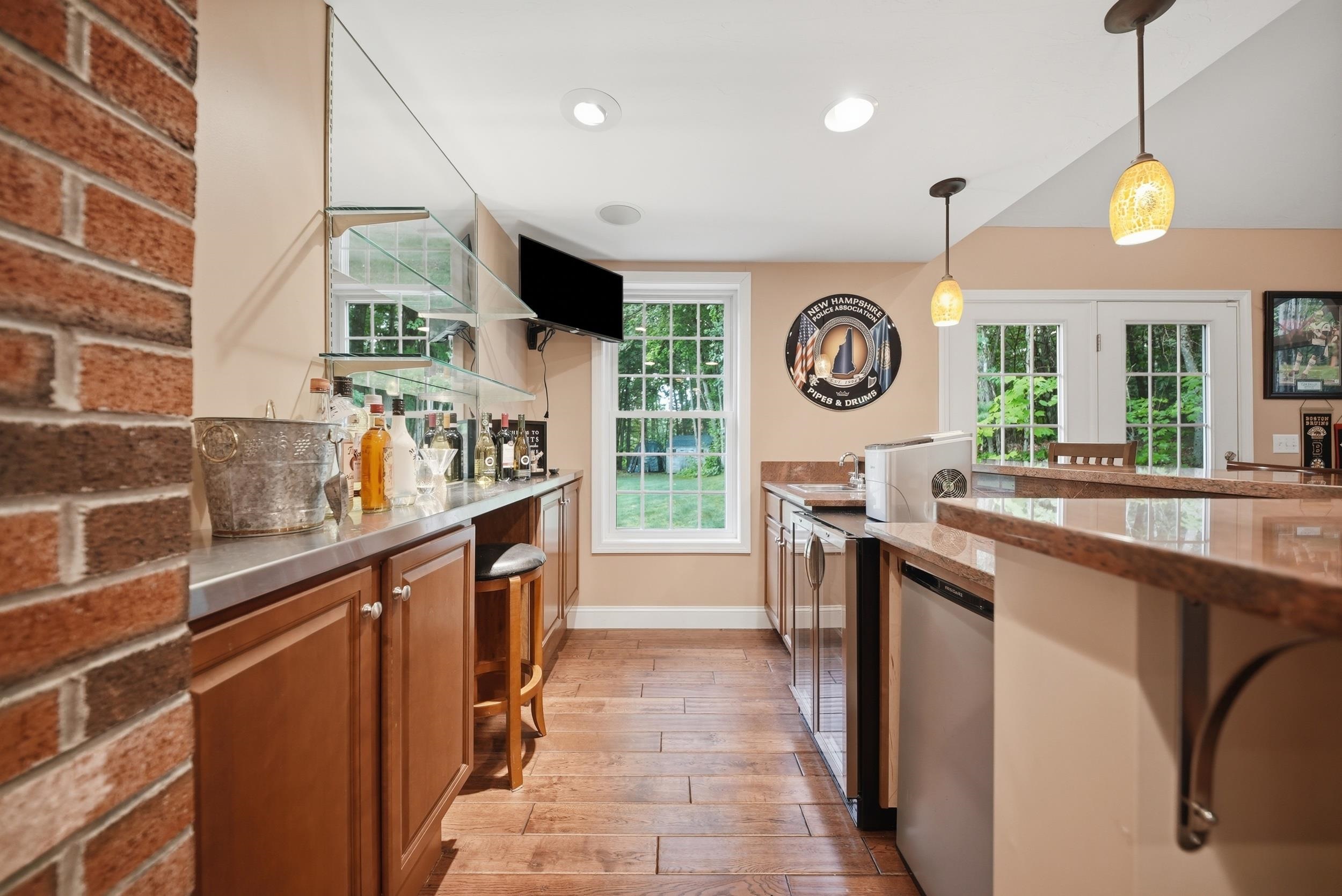 17 Laurel Road Hooksett, NH 03106 - Photo 23 of 52
