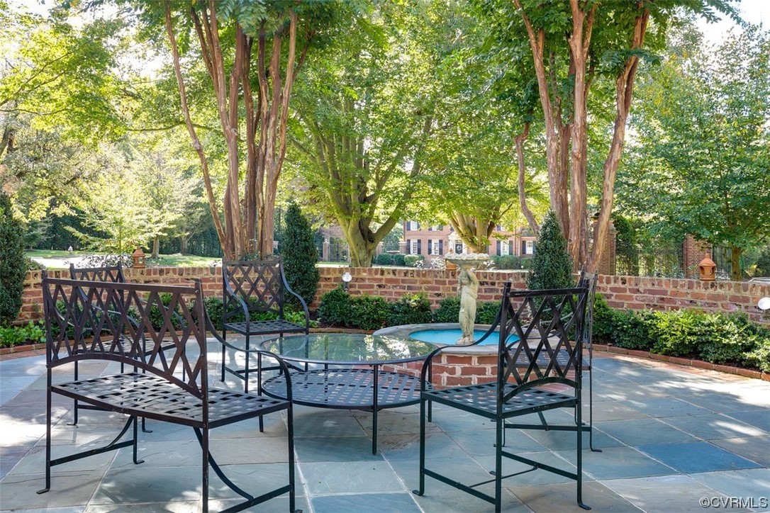 4600 Sulgrave Road Midlothian, VA 23114 - Photo 2 of 26 a view of a chairs and table in the patio