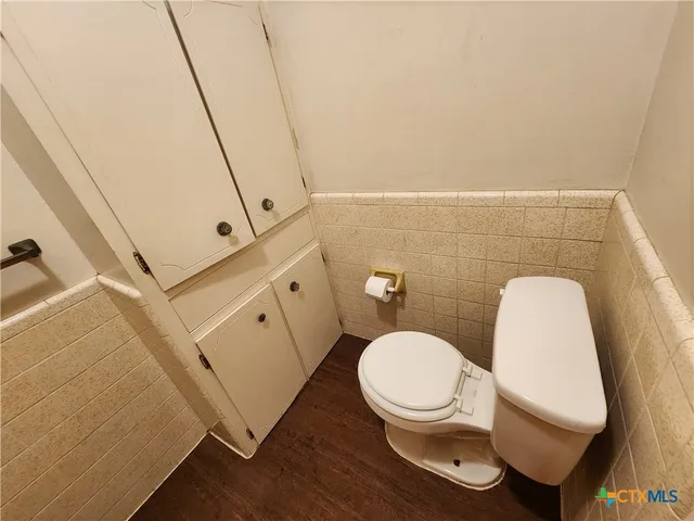 $1,295 | 1274 Hillcrest Drive, New Braunfels, TX 78130