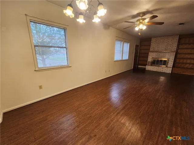 $1,295 | 1274 Hillcrest Drive, New Braunfels, TX 78130