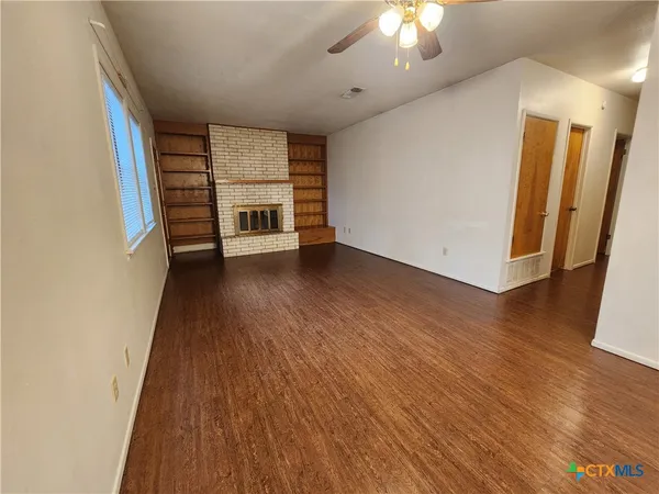 $1,295 | 1274 Hillcrest Drive, New Braunfels, TX 78130