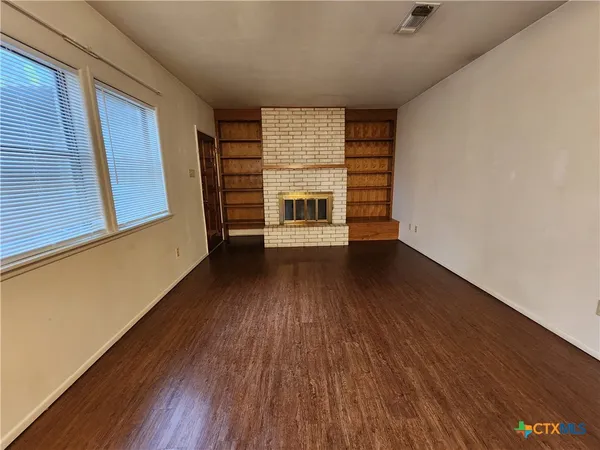 $1,295 | 1274 Hillcrest Drive, New Braunfels, TX 78130