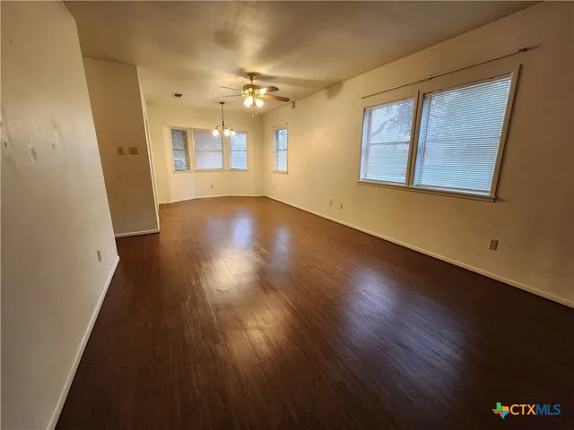 $1,295 | 1274 Hillcrest Drive, New Braunfels, TX 78130