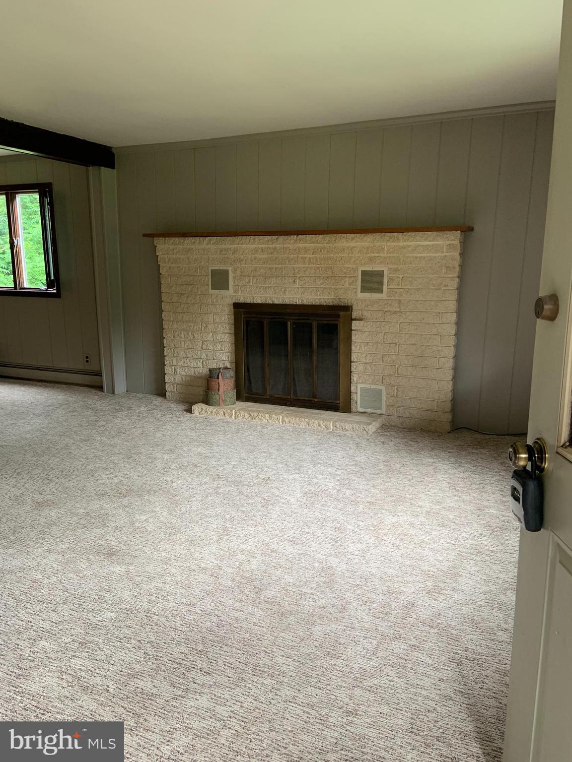 1616 Becker Road Green Lane, PA 18054 - Photo 11 of 17 Gallery Image 11