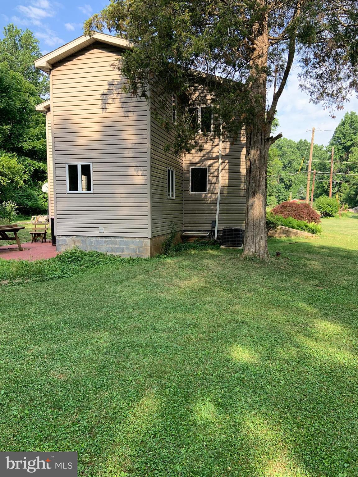 1616 Becker Road Green Lane, PA 18054 - Photo 3 of 17 Gallery Image 3