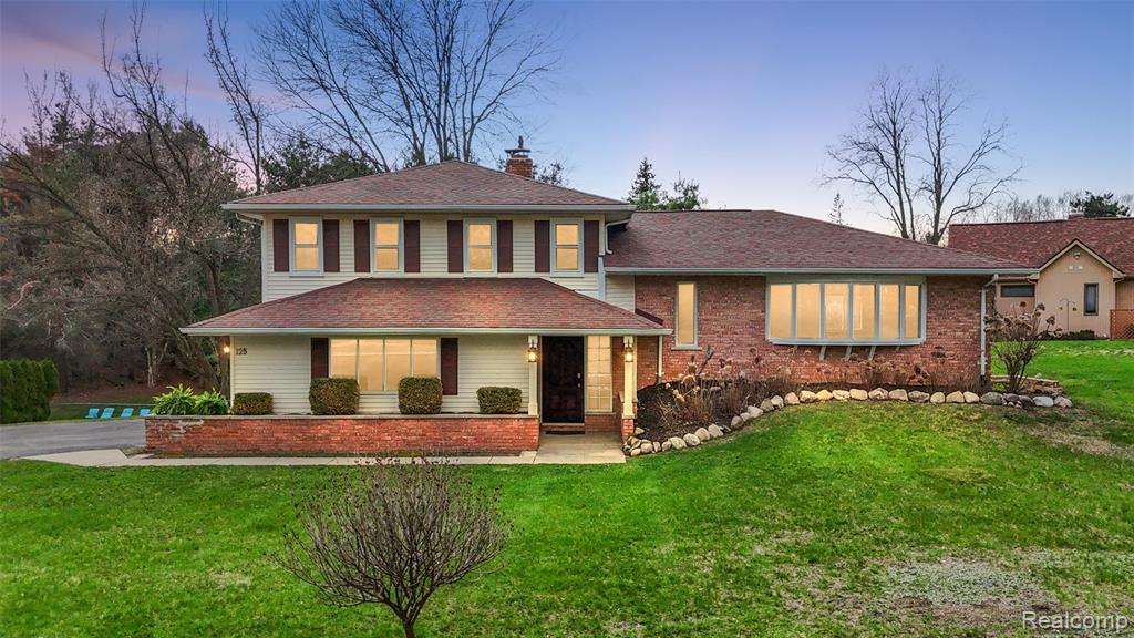125 Cayuga Road Lake Orion, MI 48362 - Photo 1 of 53