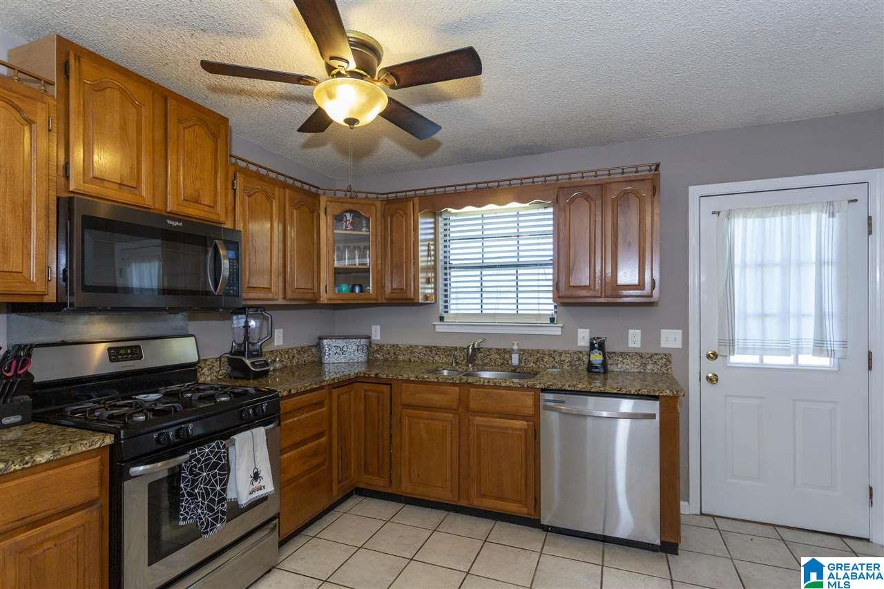 1350 Suncrest Road Bessemer, AL 35020 - Photo 16 of 32