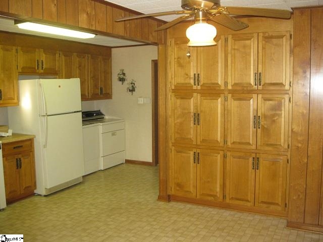 106 Rodgers Road Greer, SC 29650 - Photo 12 of 27 Gallery Image 12