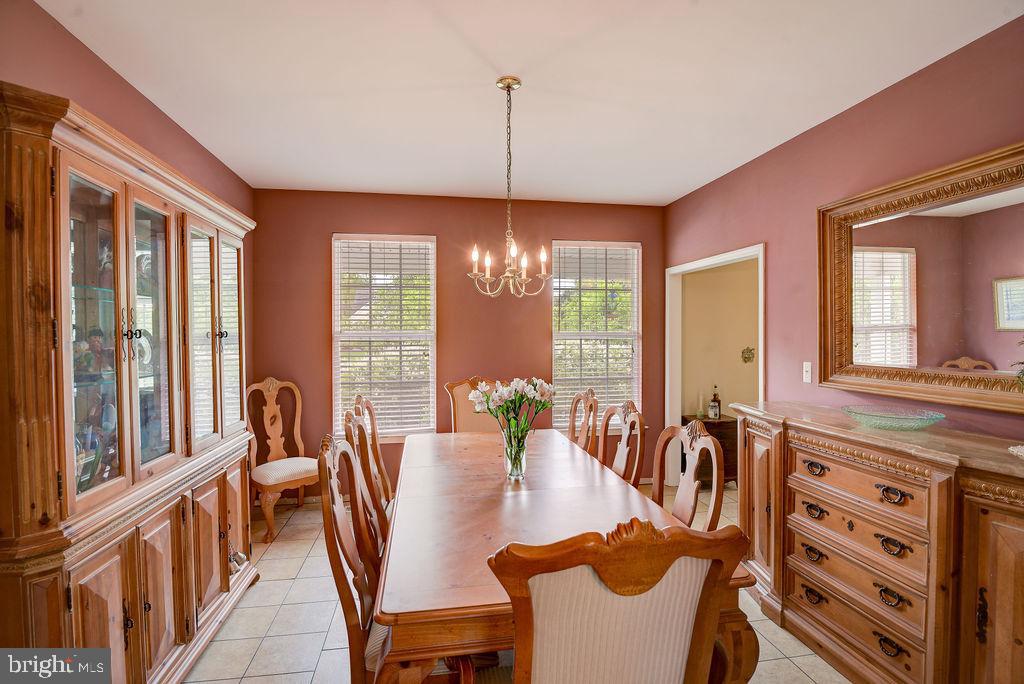 352 Freehold Road Jackson, NJ 08527 - Photo 13 of 35 Dining Room