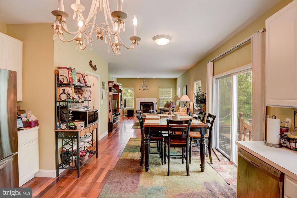 352 Freehold Road Jackson, NJ 08527 - Photo 18 of 35 Kitchen to Family Room