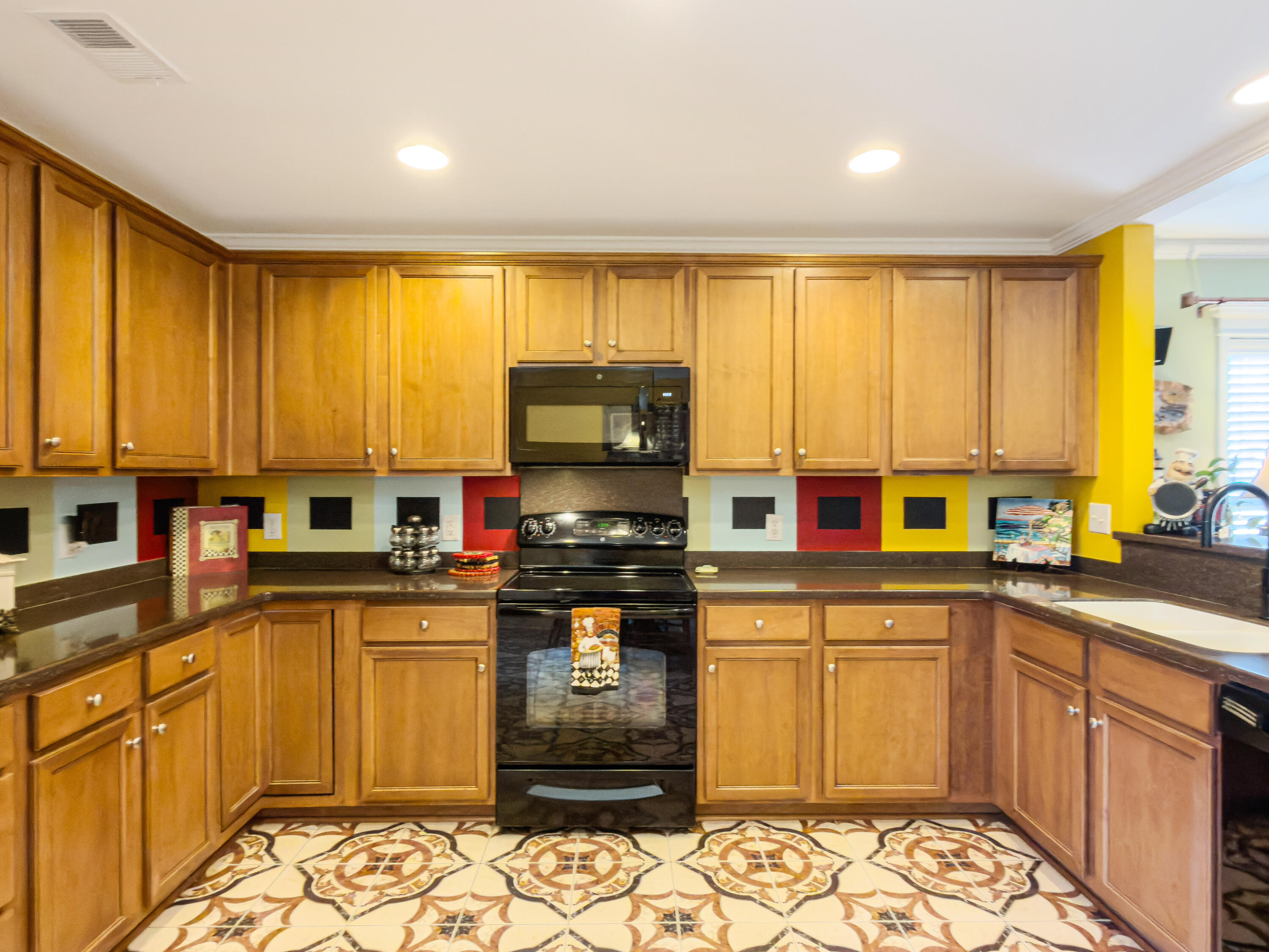 408 Lakewind Drive Moncks Corner, SC 29461 - Photo 25 of 33 Photo Jan 29 2026, 11 17 14 AM