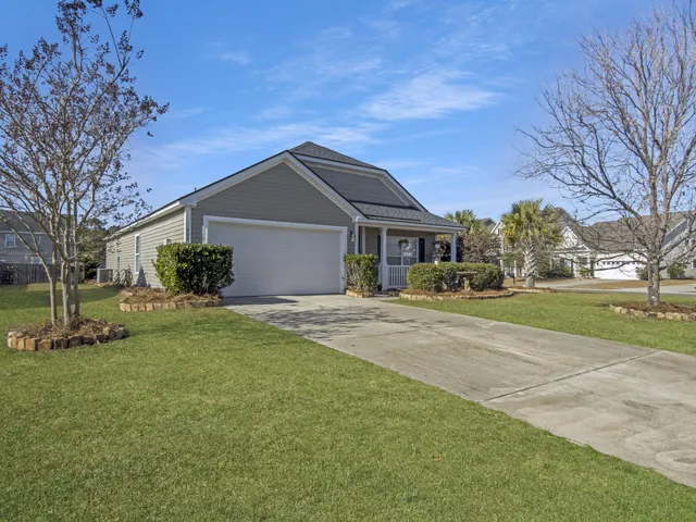 $350,000 | 408 Lakewind Drive, Moncks Corner, SC 29461