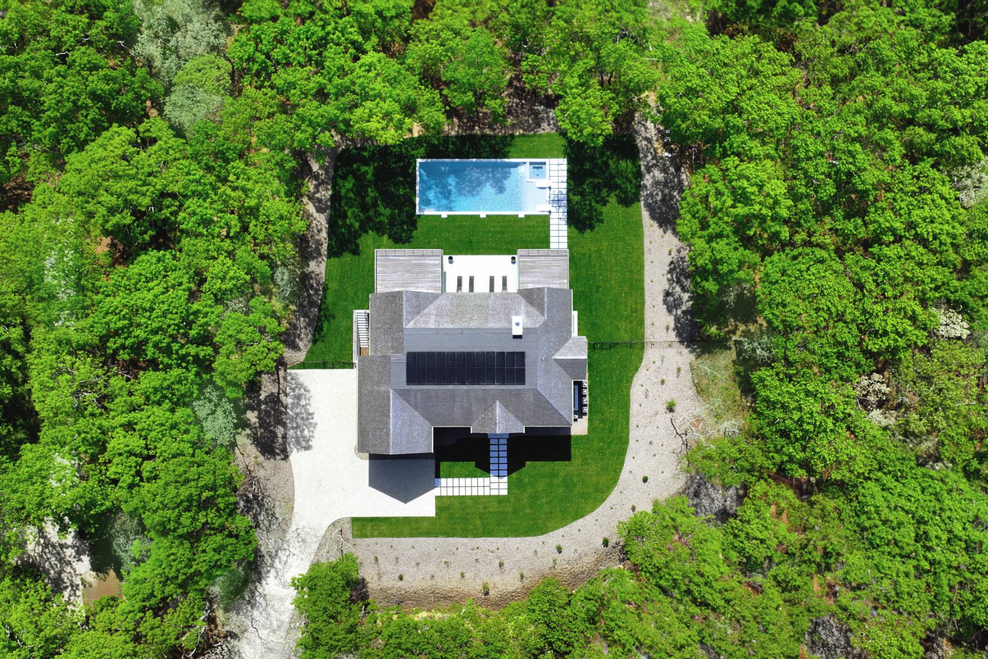 780 Sagg Road Sagaponack, NY 11962 - Photo 27 of 47 an aerial view of a house with a yard