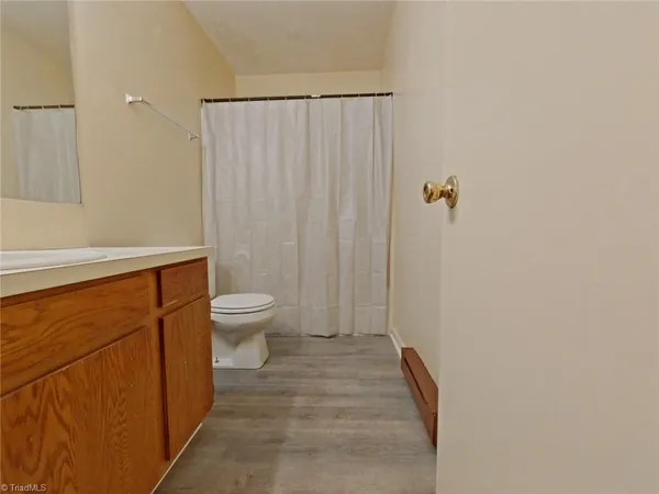 $850 | 727 South Scientific Street, High Point, NC 27260