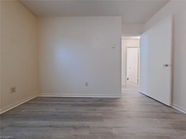 $850 | 727 South Scientific Street, High Point, NC 27260