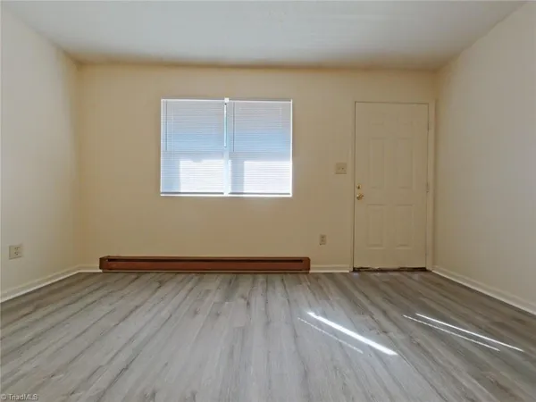 $850 | 727 South Scientific Street, High Point, NC 27260