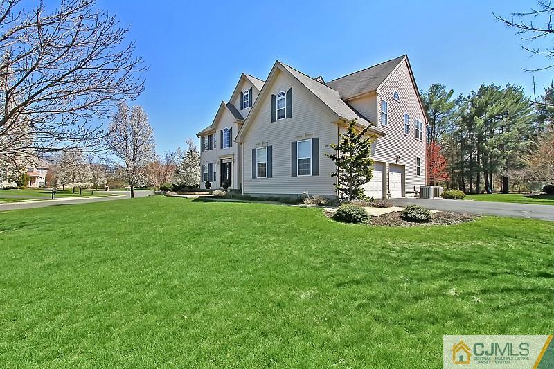 60 Rue Chagall Somerset, NJ 08873 - Photo 2 of 25 Gallery Image 2