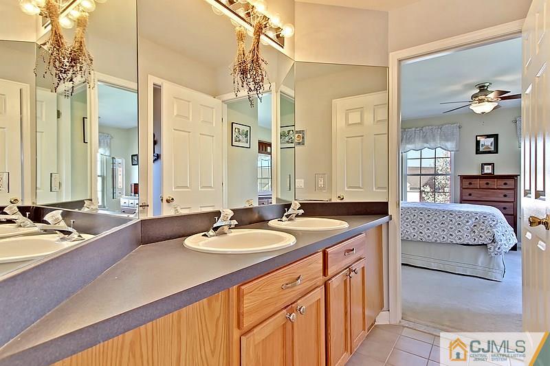 60 Rue Chagall Somerset, NJ 08873 - Photo 17 of 25 Gallery Image 17