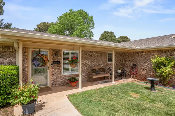 $250,000 | 104 Beech Circle, Levelland, TX 79336