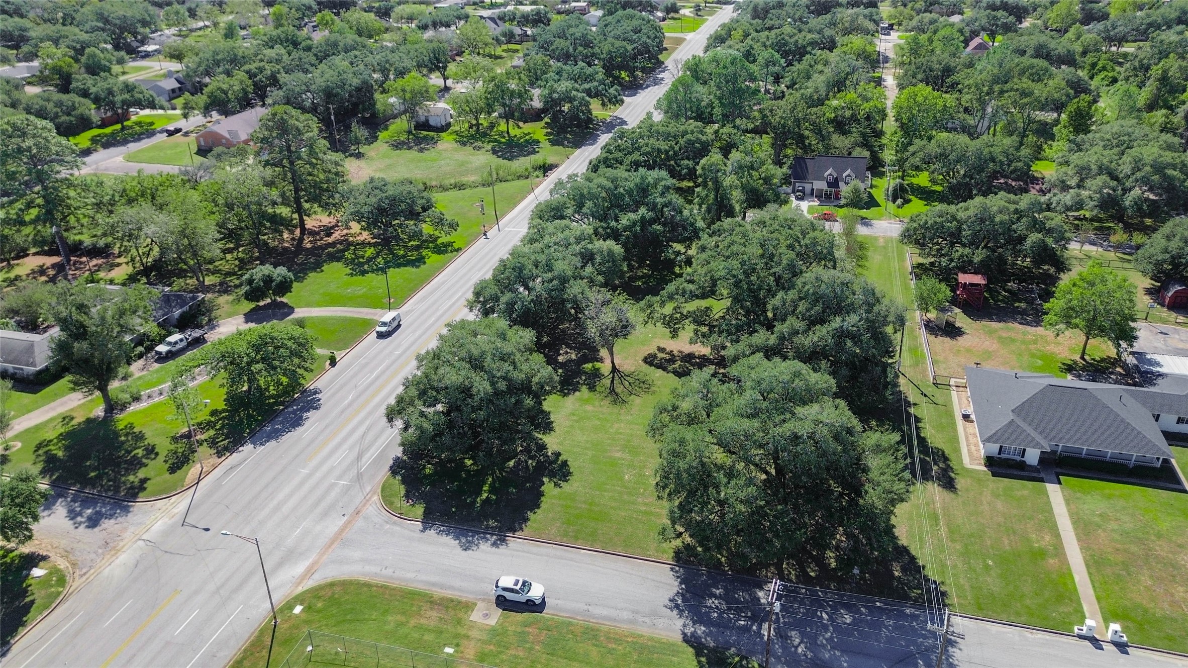 6-7 11th Street Hempstead, TX 77445 - Photo 9 of 10 an aerial view of a house