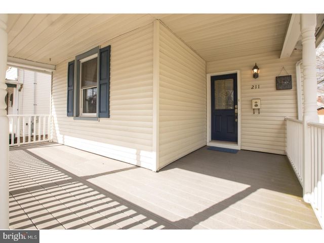 a view of a house with a outdoor space
