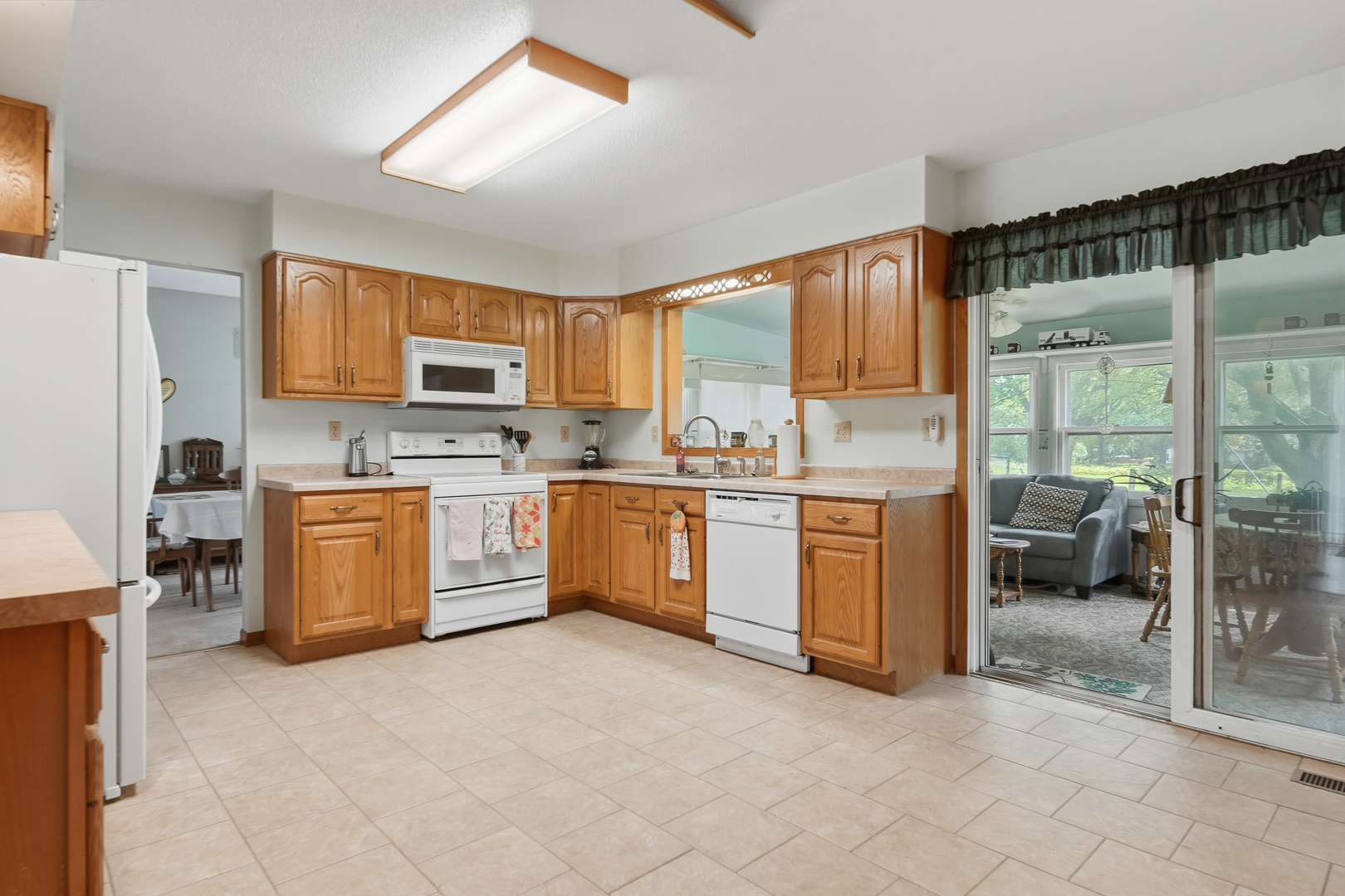 23853 Hazel Road Sterling, IL 61081 - Photo 8 of 27 Gallery Image 8