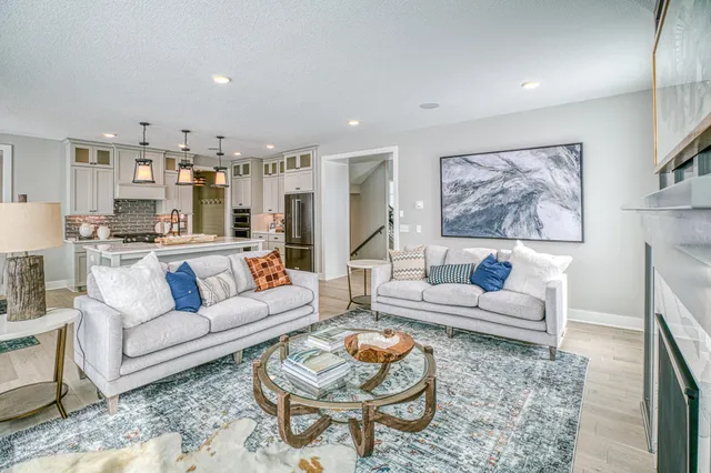 $6,900 | 9733 8th Street North, Lake Elmo, MN 55042