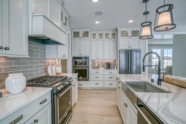 $6,900 | 9733 8th Street North, Lake Elmo, MN 55042