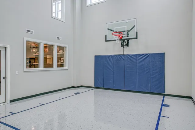 $6,900 | 9733 8th Street North, Lake Elmo, MN 55042