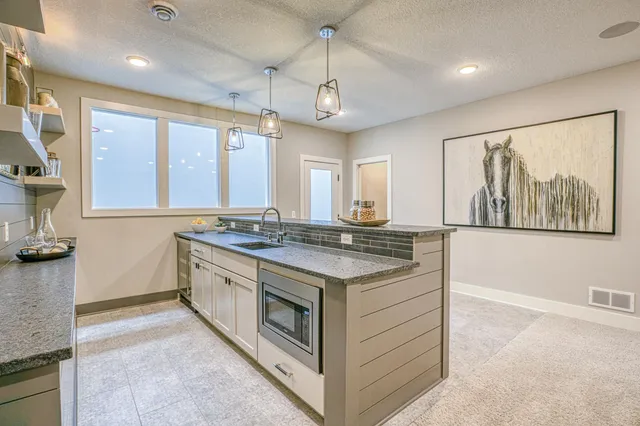 $6,900 | 9733 8th Street North, Lake Elmo, MN 55042