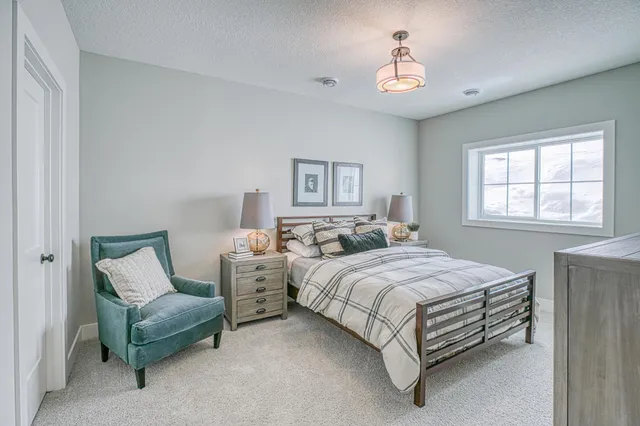 $6,900 | 9733 8th Street North, Lake Elmo, MN 55042