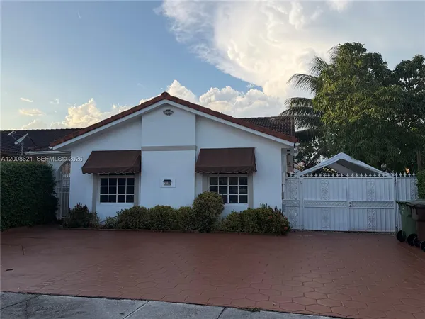$3,500 | 3159 West 73rd Place, Hialeah, FL 33018