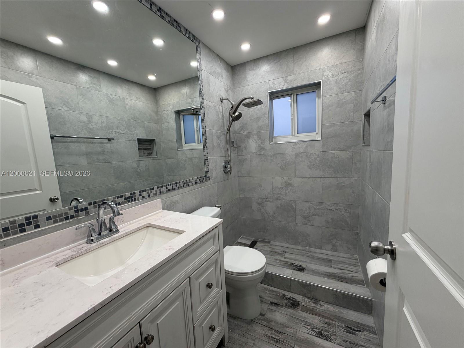 3159 West 73rd Place Hialeah, FL 33018 - Photo 15 of 43