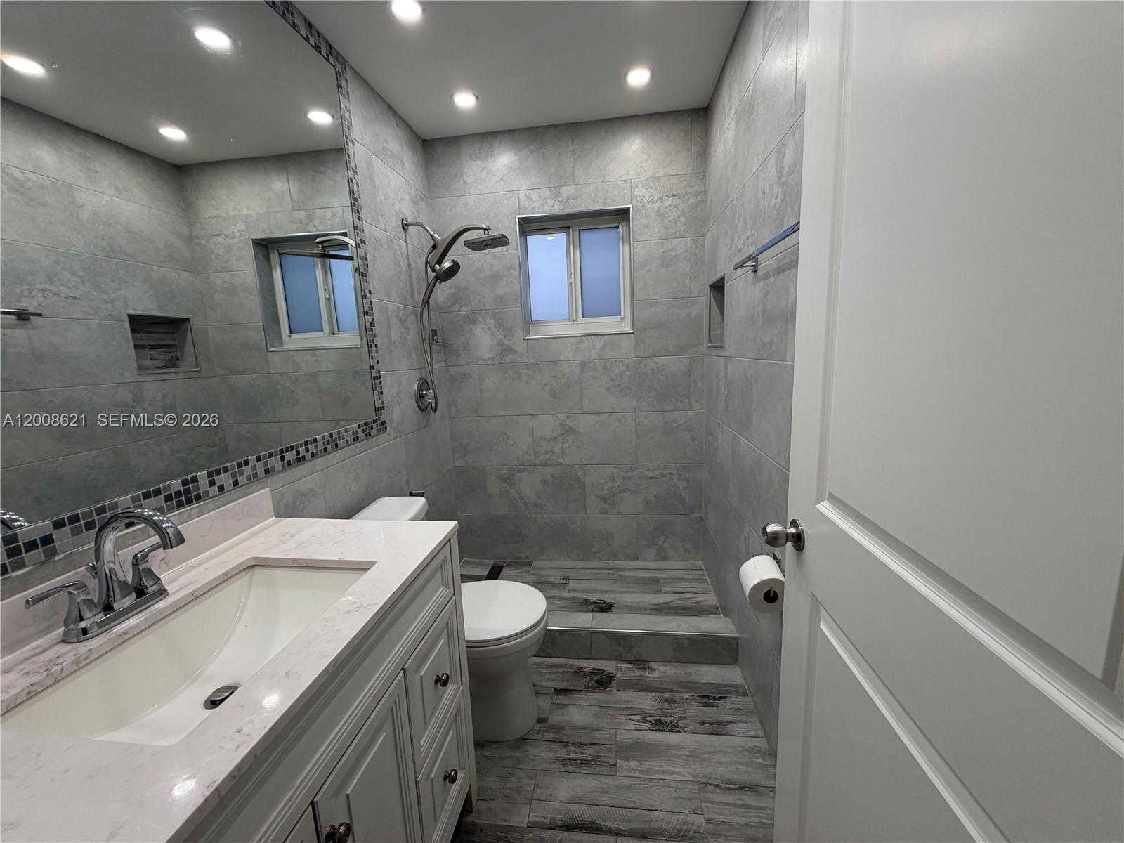 3159 West 73rd Place Hialeah, FL 33018 - Photo 16 of 43