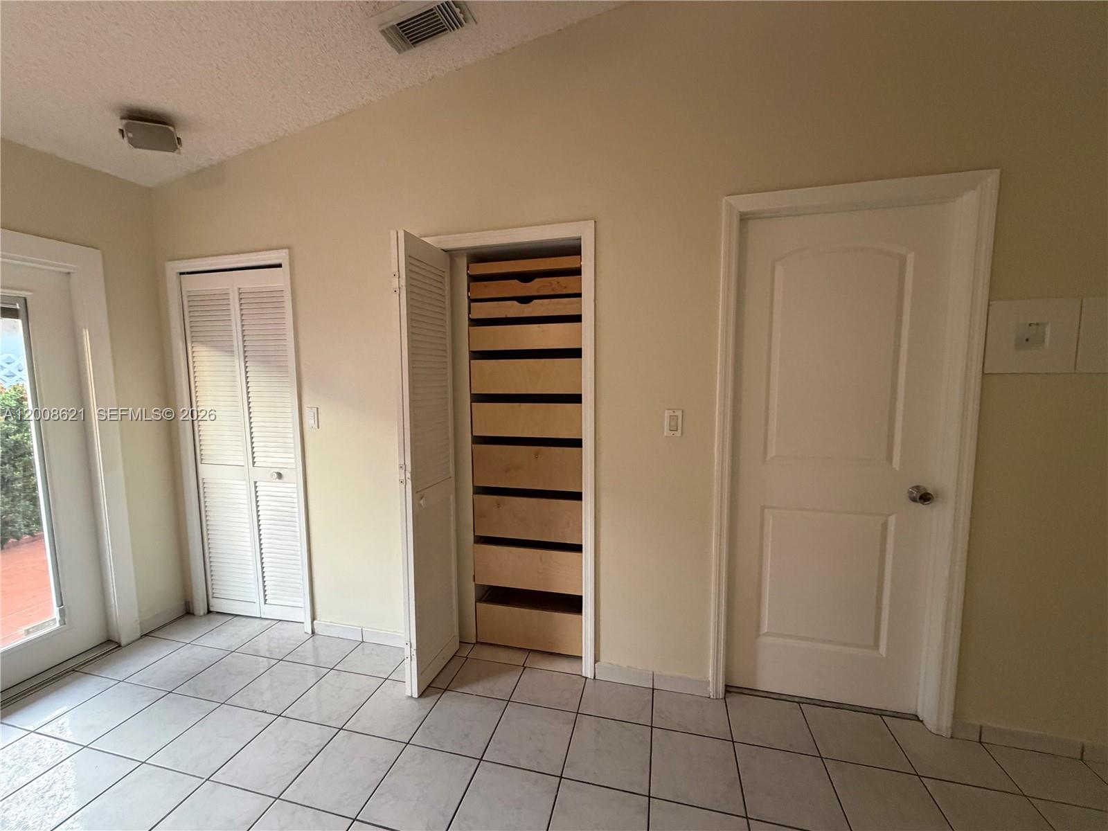 3159 West 73rd Place Hialeah, FL 33018 - Photo 24 of 43