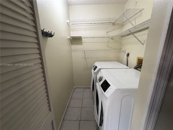 $3,500 | 3159 West 73rd Place, Hialeah, FL 33018