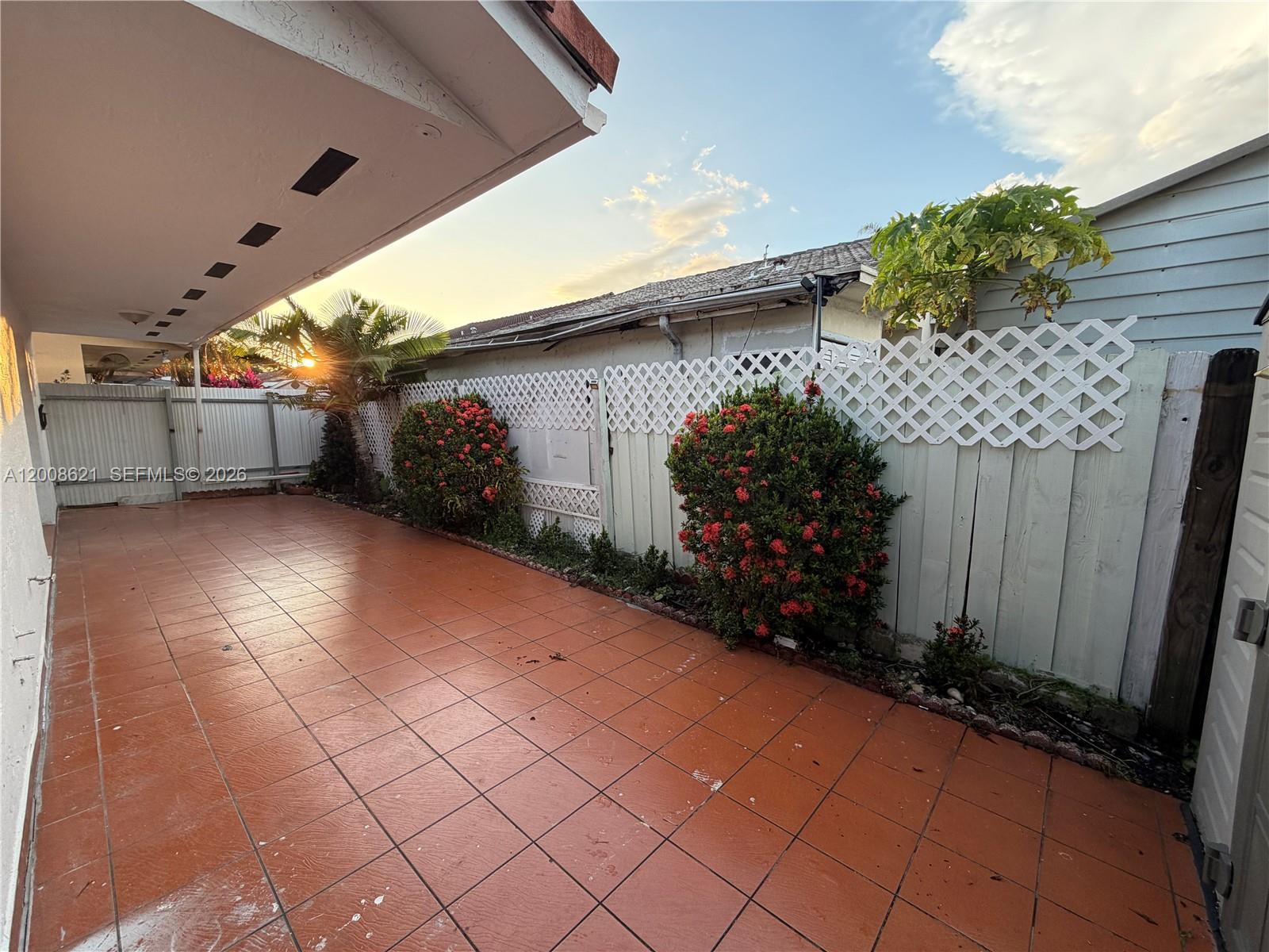 3159 West 73rd Place Hialeah, FL 33018 - Photo 37 of 43