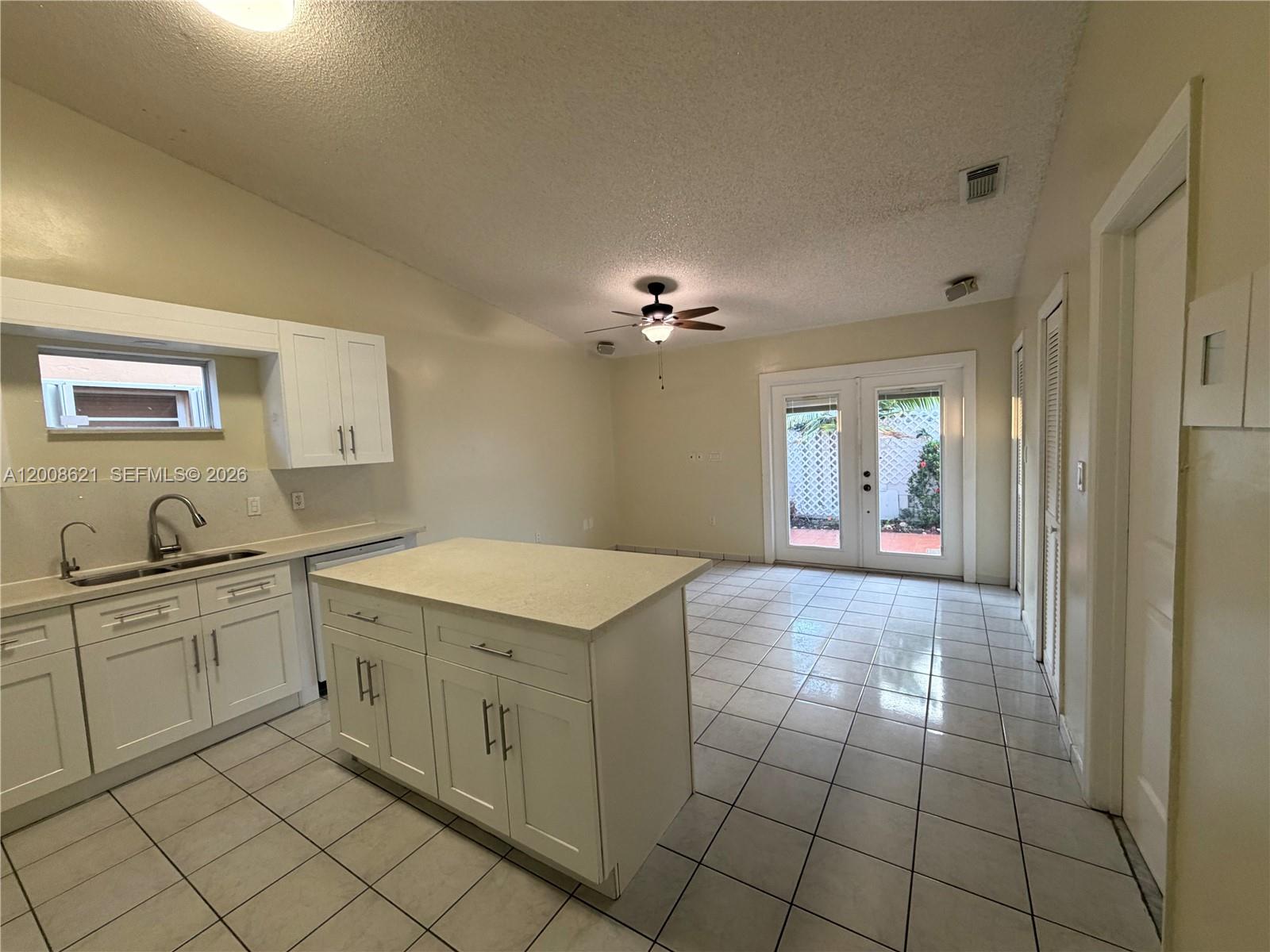 3159 West 73rd Place Hialeah, FL 33018 - Photo 5 of 43