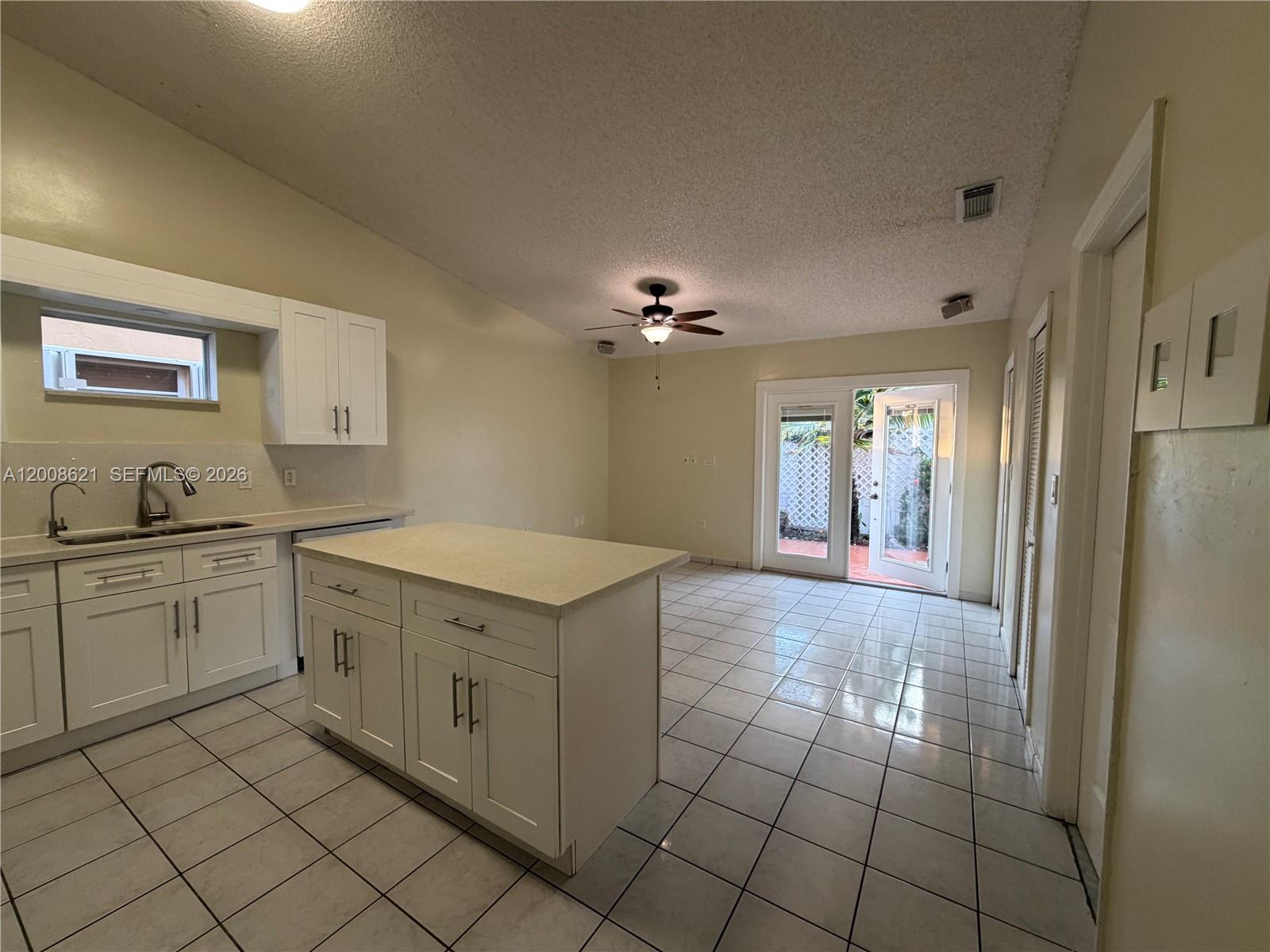3159 West 73rd Place Hialeah, FL 33018 - Photo 7 of 43