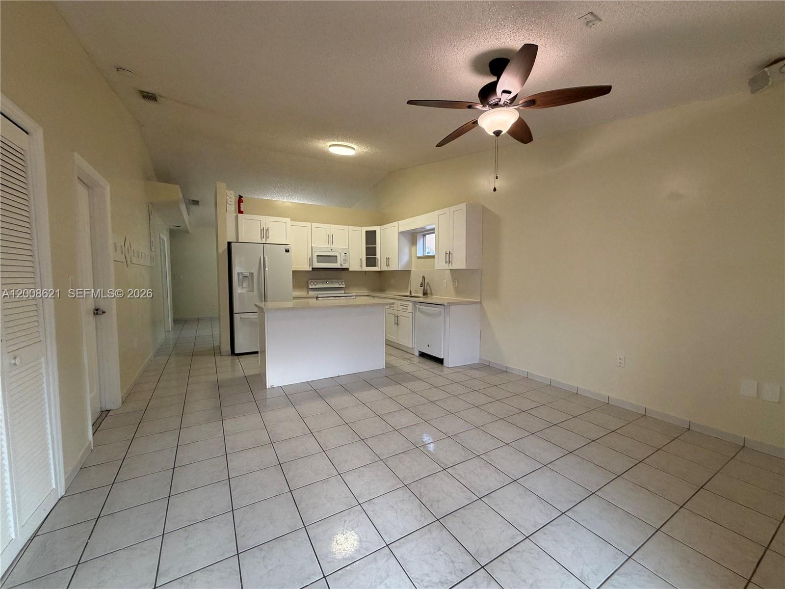 3159 West 73rd Place Hialeah, FL 33018 - Photo 8 of 43
