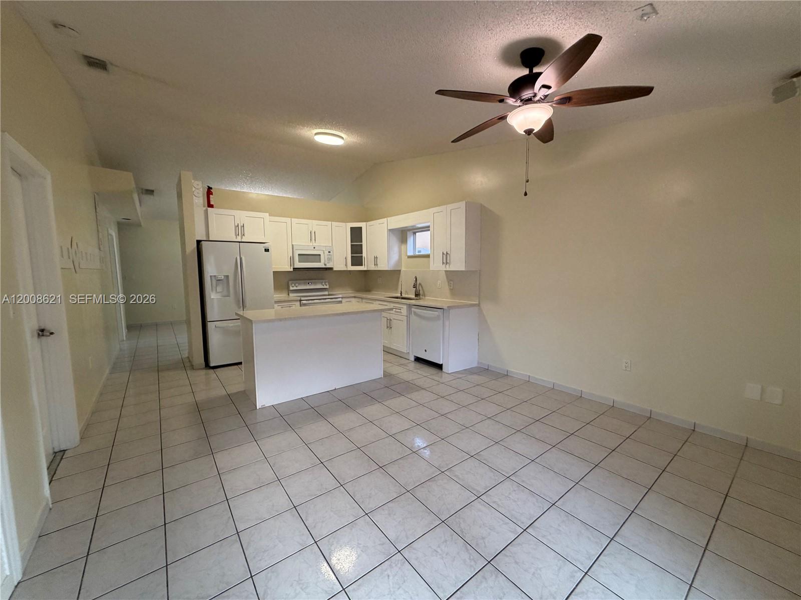 3159 West 73rd Place Hialeah, FL 33018 - Photo 9 of 43