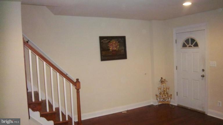 227 Arden Road West Brooklyn, MD 21225 - Photo 6 of 22 Entrance / Foyer