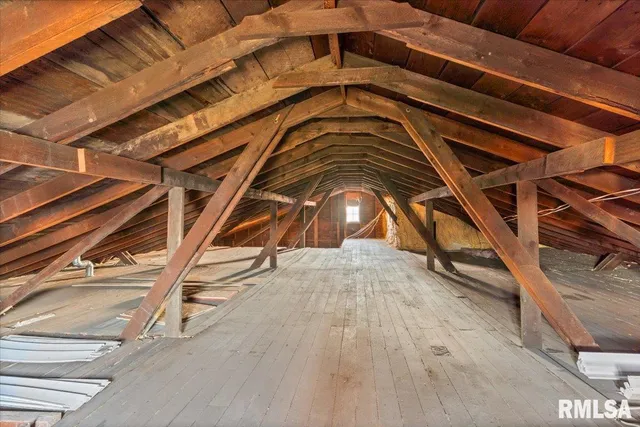 $149,000 | 117 West Main Street, Pleasant Plains, IL 62677