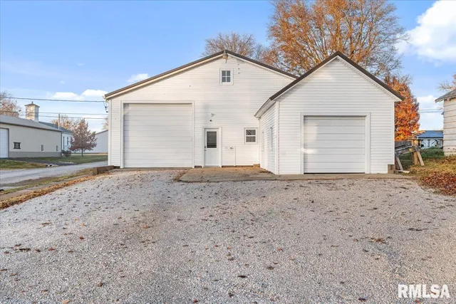 $149,000 | 117 West Main Street, Pleasant Plains, IL 62677