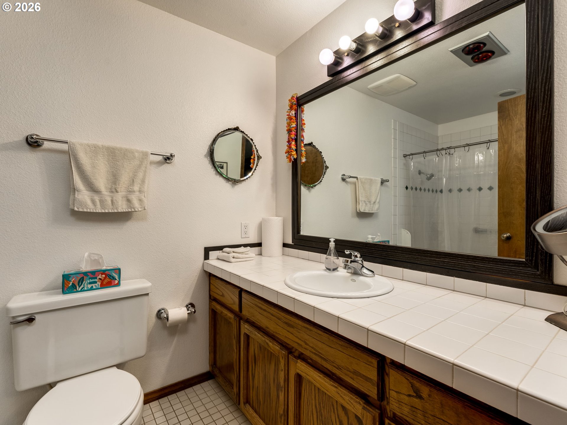 13212 Northeast Powell Road Brush Prairie, WA 98606 - Photo 26 of 48 Attached Bathroom #2