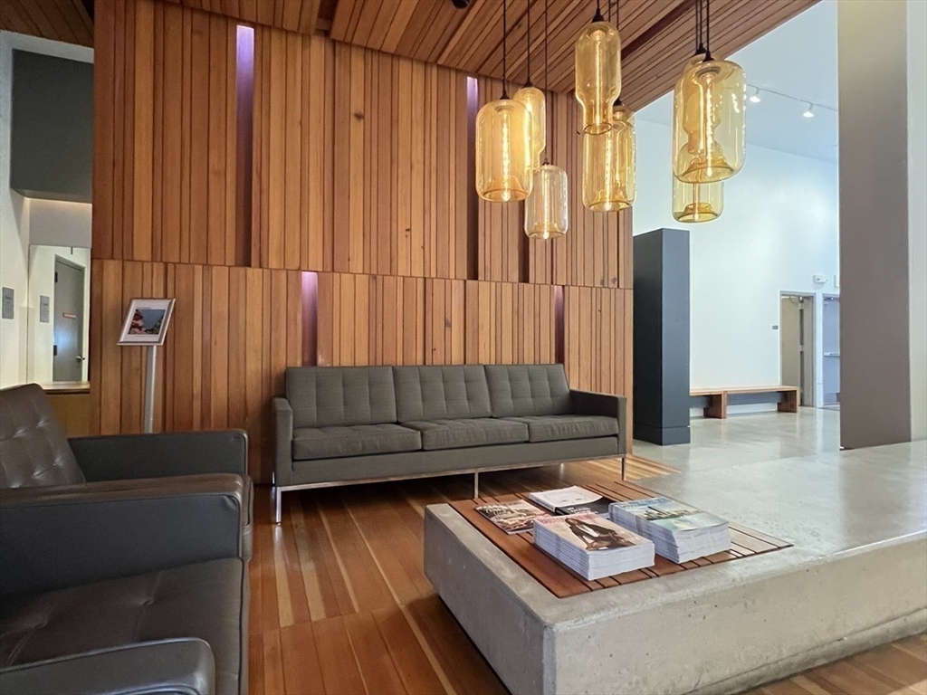 346 Congress Street, Unit 413 Boston, MA 02210 - Photo 13 of 20