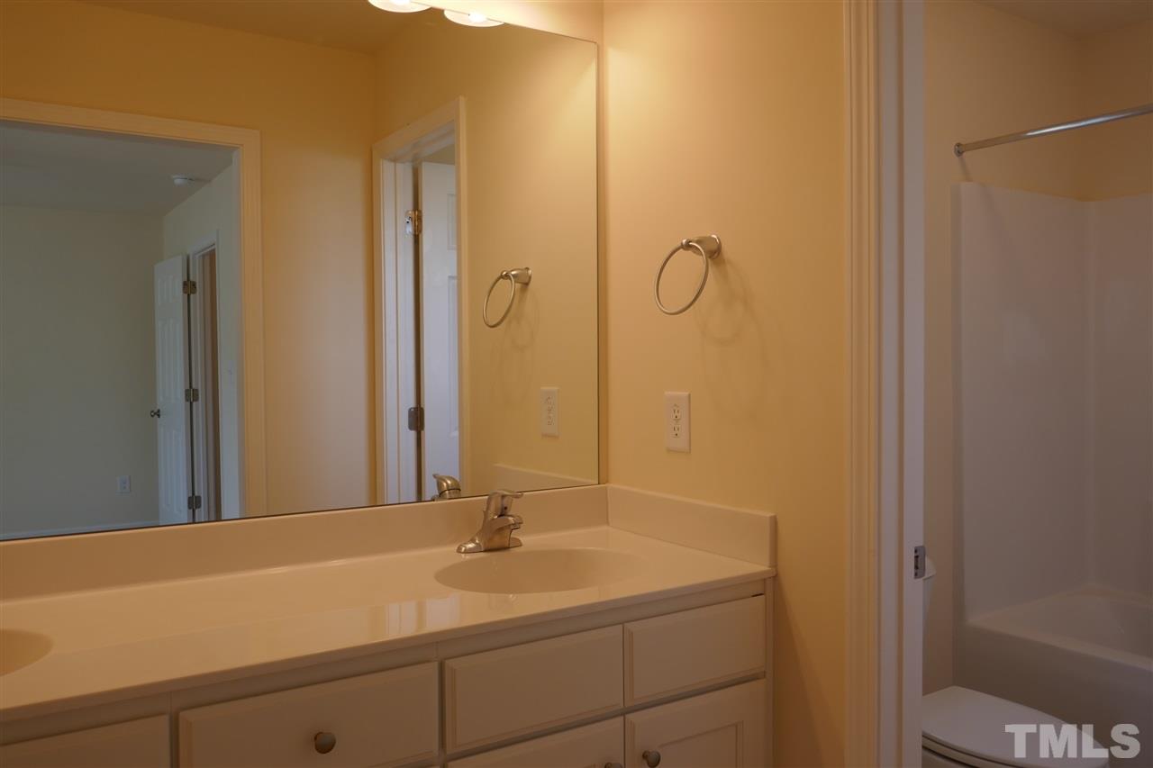 7125 Spanglers Spring Way Raleigh, NC 27610 - Photo 12 of 20