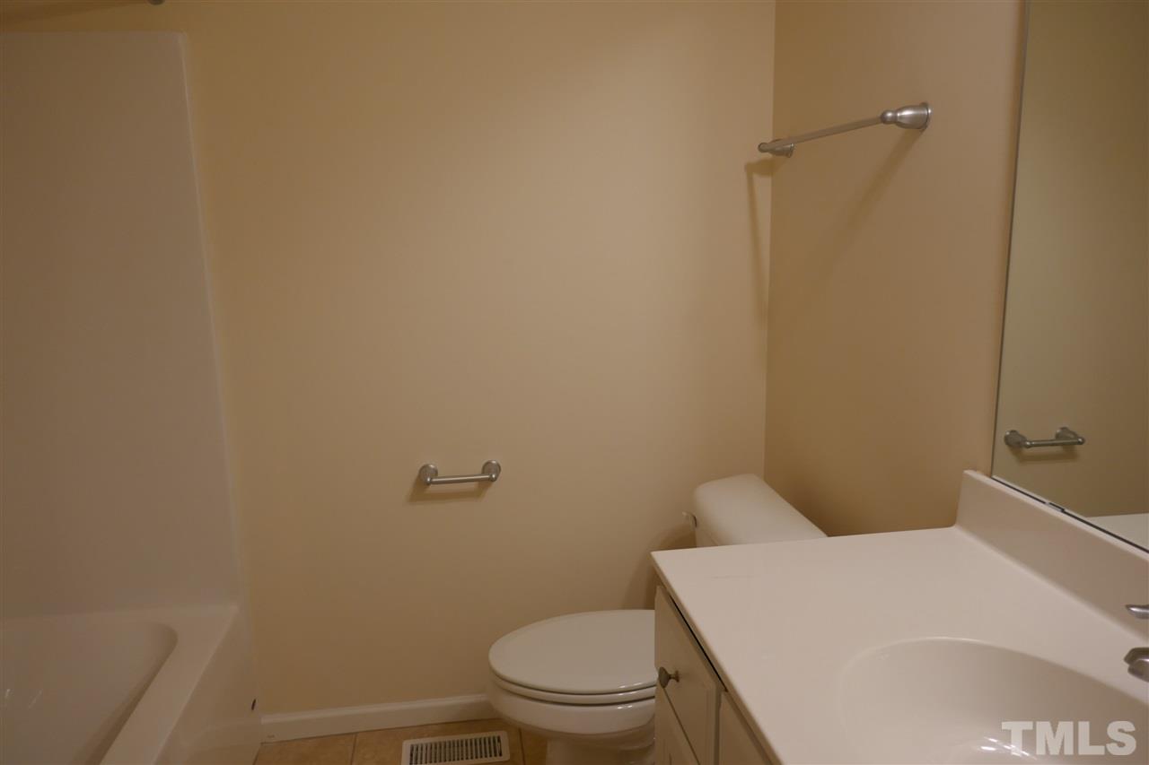 7125 Spanglers Spring Way Raleigh, NC 27610 - Photo 15 of 20